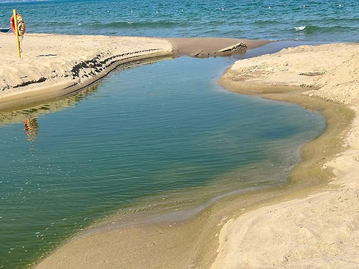 Estate a Catania l'elenco completo di tutte le 56 spiagge "off limits" per i bagnanti