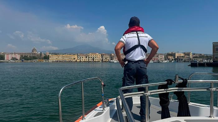 Mare sicuro a Ferragosto: la Guardia costiera rafforza i controlli lungo le coste catanesi