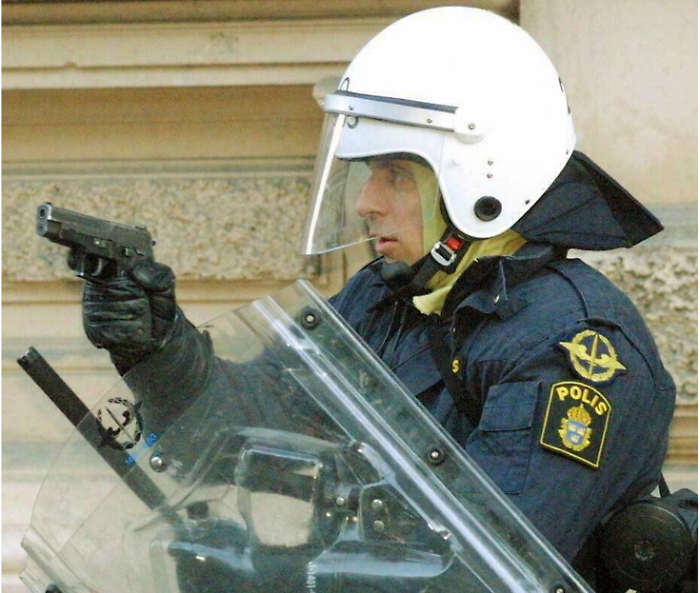 Terrore in Svezia: attacco armato di spada alla Brinellskolan, un morto e diversi feriti