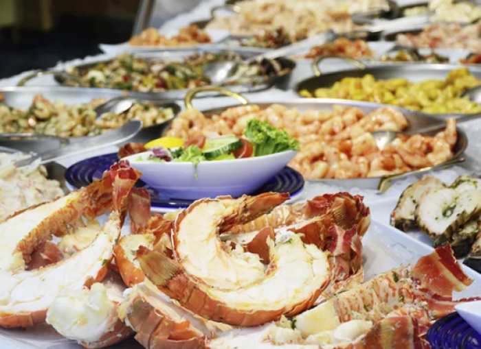 Le sagre del fine settimana in Sicilia, dal biscotto da inzuppare nella granita al salgemma. E ancora pesce, limoni e la notte gialla di Gibellina 