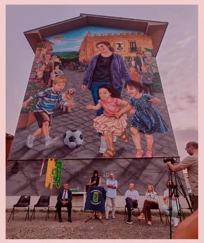 Inaugurato il murale per Elisa Valenti in via Don Bosco: Leonforte sceglie la legalit&agrave;
