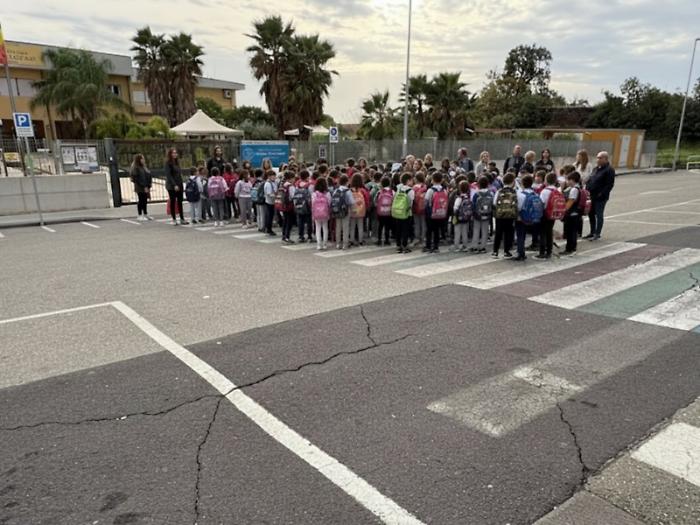 Tremestieri:  i ragazzi tornano in aula al "Madre Teresa di Calcutta" ma genitori preoccupati