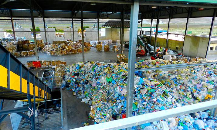 Cancelli chiusi a chi non rispetta i rigorosi criteri per la plastica